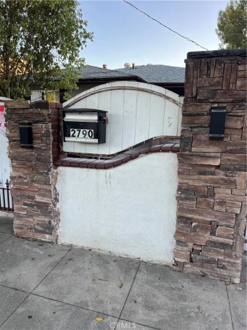 2790 11th St, Riverside, CA 92507