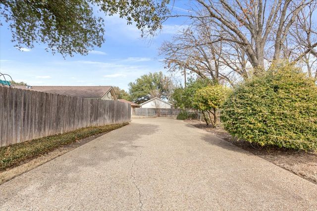 5224 Lake Arrowhead Drive, Waco, TX 76710