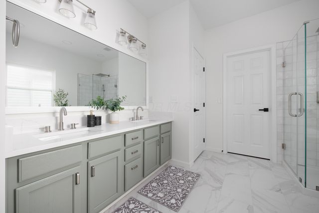 6177 Woodsview Way, Hilliard, OH 43026