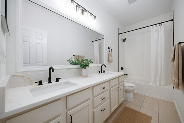 6177 Woodsview Way, Hilliard, OH 43026