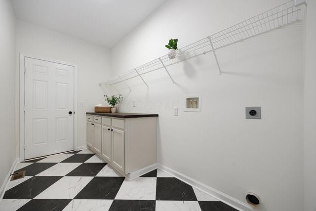 6177 Woodsview Way, Hilliard, OH 43026