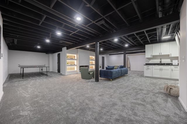 6177 Woodsview Way, Hilliard, OH 43026