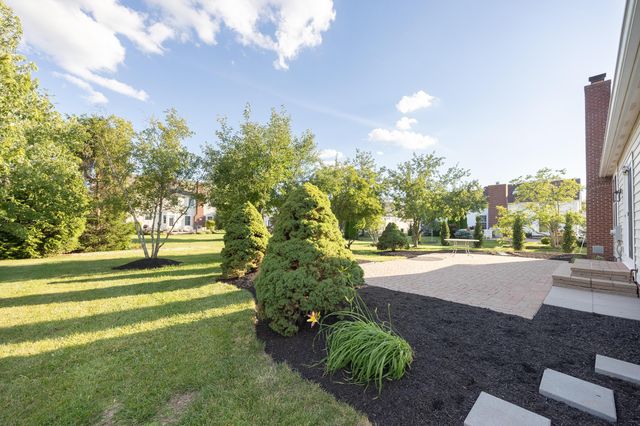 6177 Woodsview Way, Hilliard, OH 43026