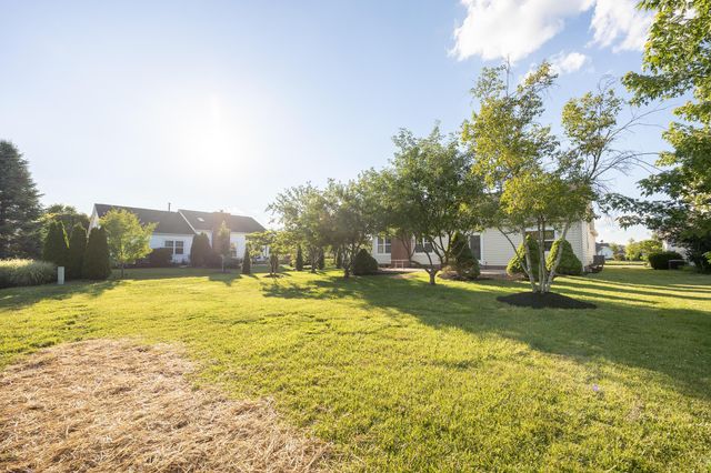 6177 Woodsview Way, Hilliard, OH 43026