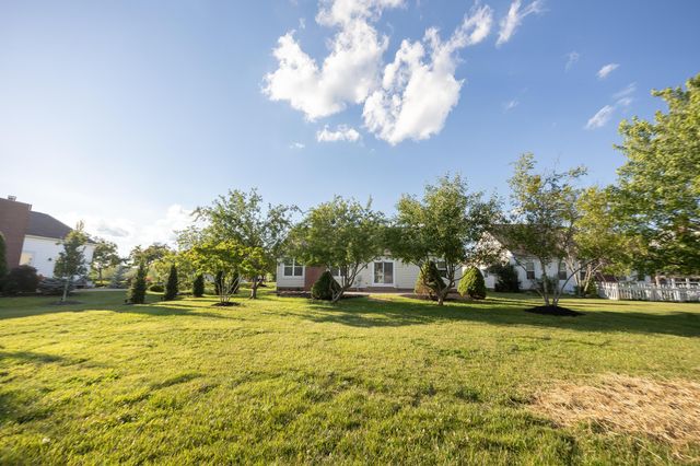 6177 Woodsview Way, Hilliard, OH 43026