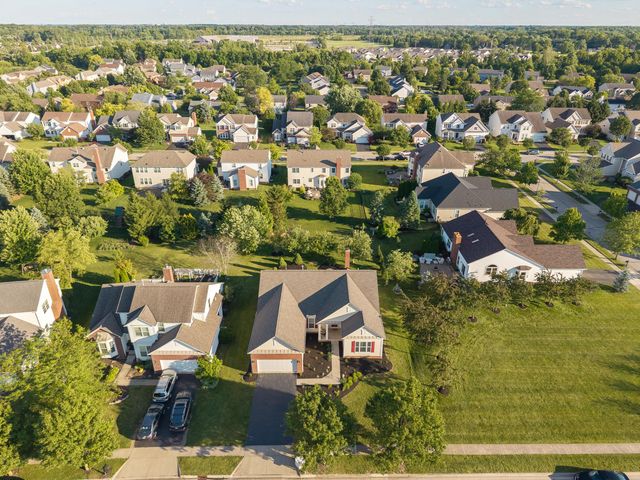 6177 Woodsview Way, Hilliard, OH 43026