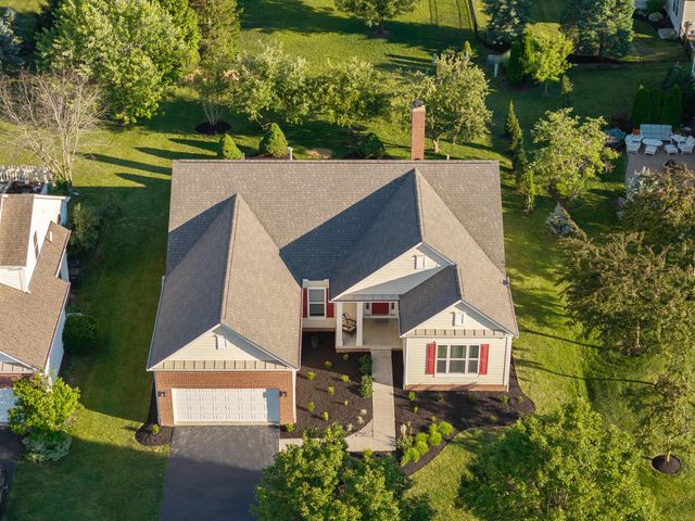 6177 Woodsview Way, Hilliard, OH 43026
