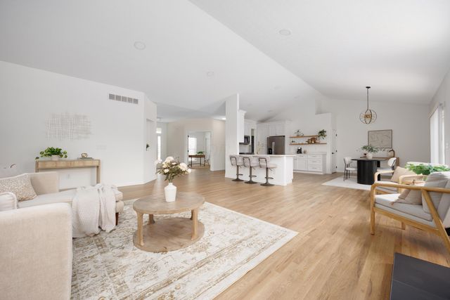 6177 Woodsview Way, Hilliard, OH 43026