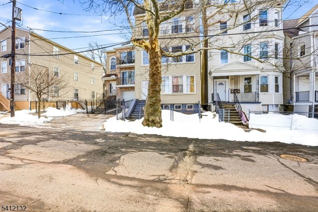 15 20Th Ave, Irvington Twp., NJ 07111