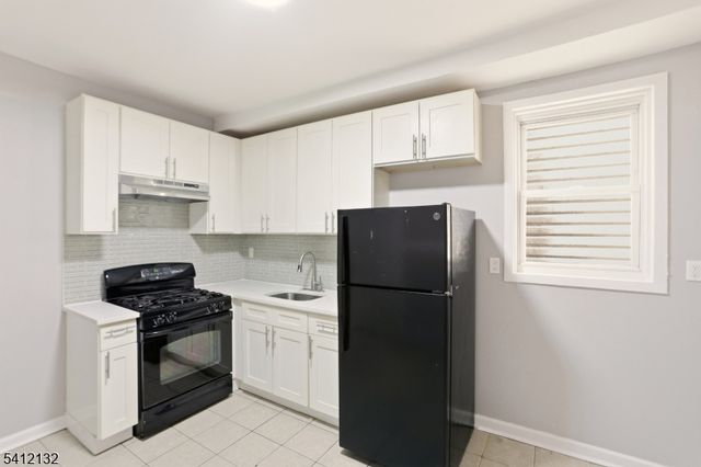 15 20Th Ave, Irvington Twp., NJ 07111