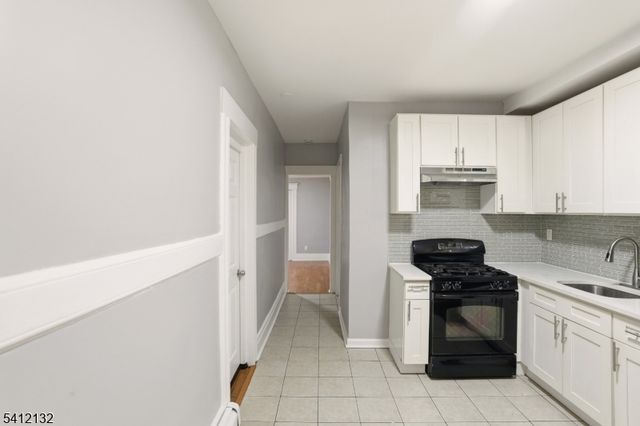 15 20Th Ave, Irvington Twp., NJ 07111