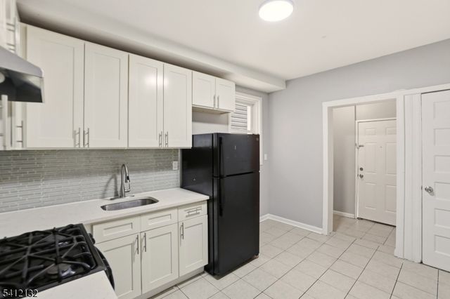 15 20Th Ave, Irvington Twp., NJ 07111