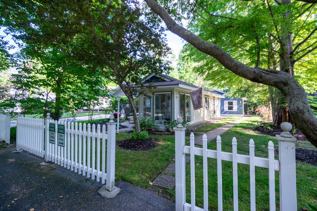 140 Webster Avenue, South Haven, MI 49090