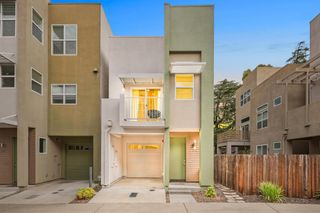 392 Midstream Ln, West Sacramento, CA 95605