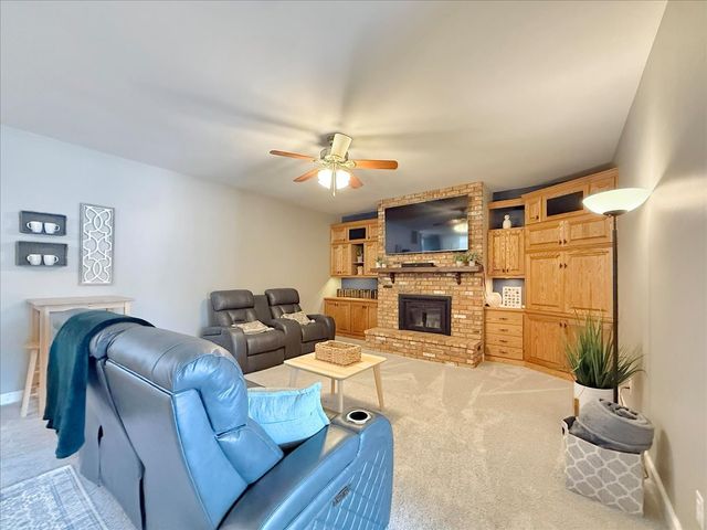 2314 Aspen Drive, Champaign, IL 61821