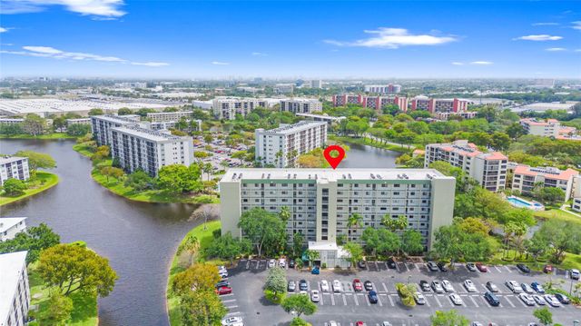 2232 N Cypress Bend Drive 107, Pompano Beach, FL 33069