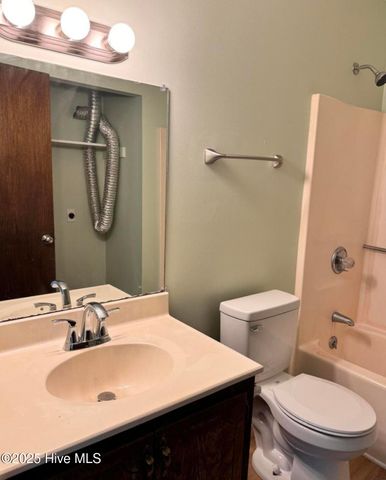 133 Windsor Court, Jacksonville, NC 28546