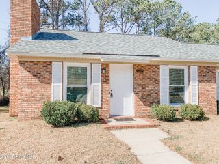 133 Windsor Court, Jacksonville, NC 28546