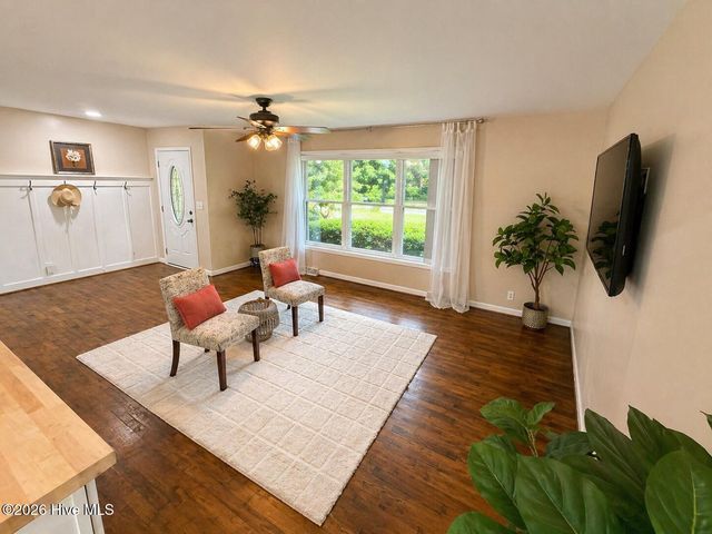 34 Holland Drive, Castle Hayne, NC 28429