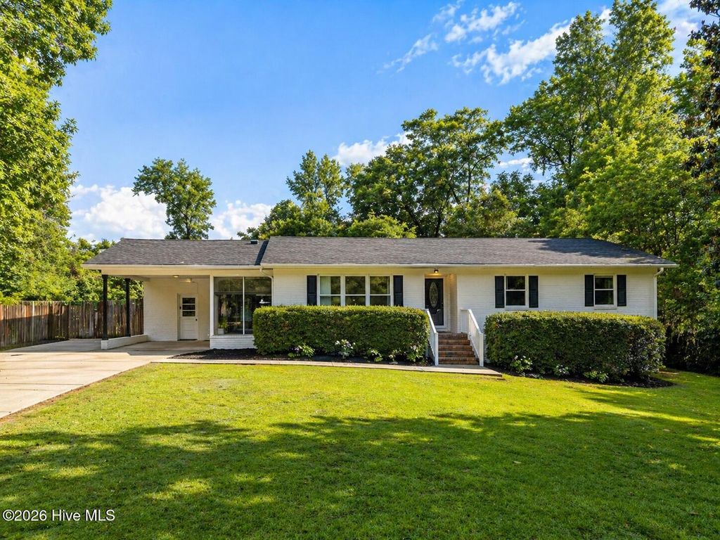 34 Holland Drive, Castle Hayne, NC 28429