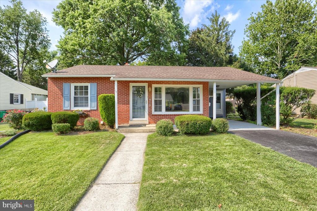 421 D ST, Carlisle, PA 17013