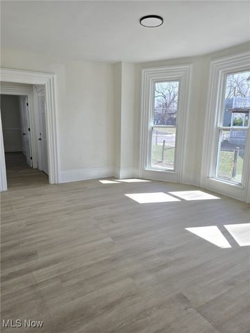 1234 E 61st Street, Cleveland, OH 44103