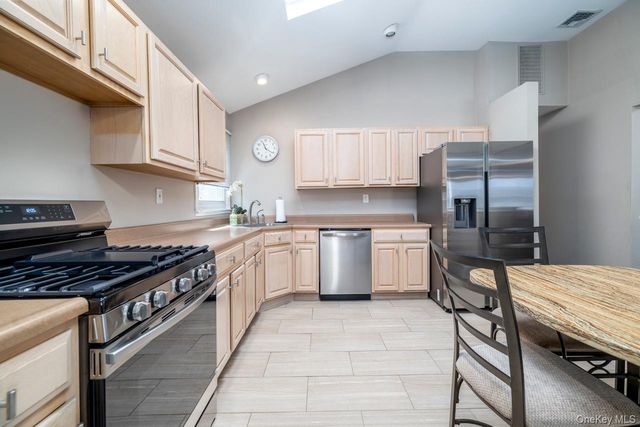 1985 Park Street, Atlantic Beach, NY 11509