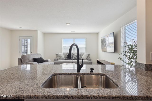 115 Raceday Center Drive, F-4, Bristol, TN 37620