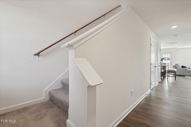 115 Raceday Center Drive, F-4, Bristol, TN 37620