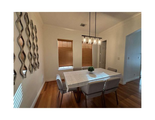 1306 Birdsall Street, Houston, TX 77007