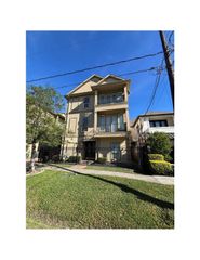 1306 Birdsall Street, Houston, TX 77007