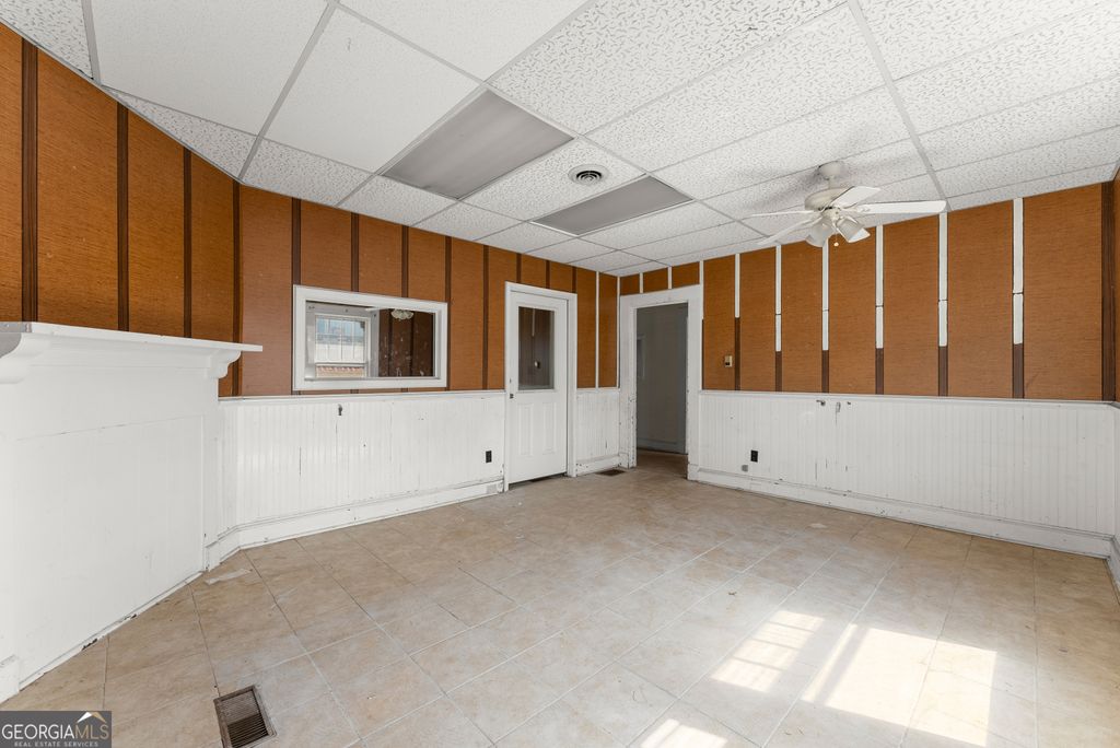 160 E Currahee Street, Toccoa, GA 30577 — photo 4