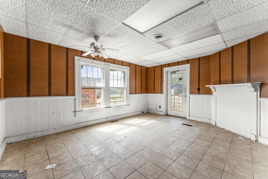 160 E Currahee Street, Toccoa, GA 30577 — photo 5
