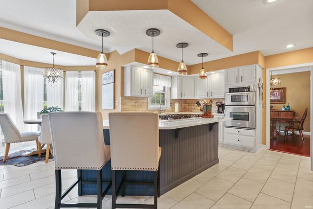 3477 Brookfield Drive, Newburgh, IN 47630