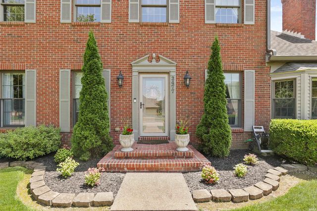 3477 Brookfield Drive, Newburgh, IN 47630
