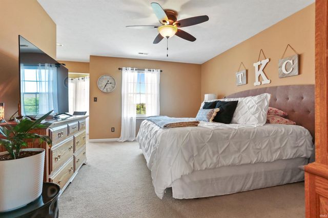 3477 Brookfield Drive, Newburgh, IN 47630