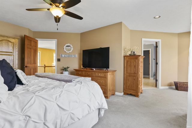 3477 Brookfield Drive, Newburgh, IN 47630