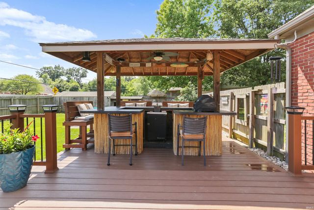 3477 Brookfield Drive, Newburgh, IN 47630