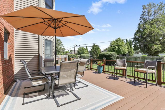 3477 Brookfield Drive, Newburgh, IN 47630