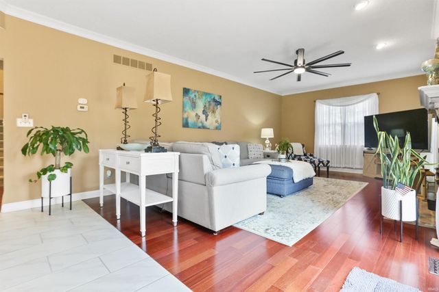 3477 Brookfield Drive, Newburgh, IN 47630