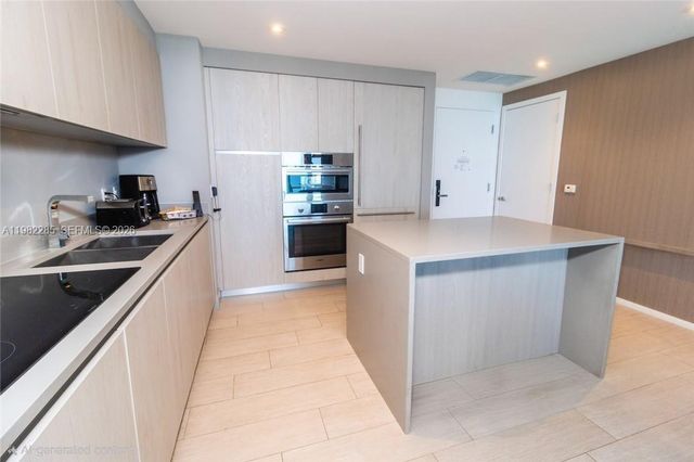 4010 S Ocean Dr R2005, Hollywood, FL 33019