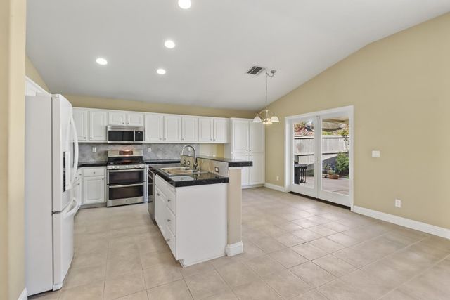 11769 Lilac Canyon Ct, Rancho Cordova, CA 95742