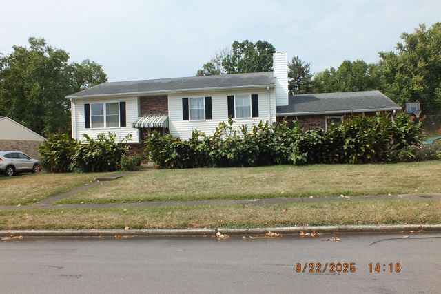 586 Buckingham Lane, Lexington, KY 40503