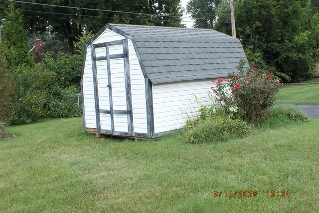 586 Buckingham Lane, Lexington, KY 40503