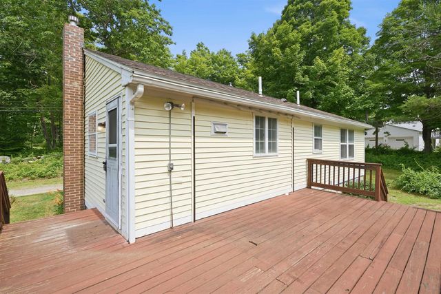 39 Old Center Harbor Road, Meredith, NH 03253