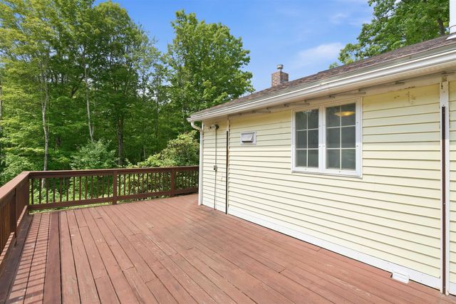 39 Old Center Harbor Road, Meredith, NH 03253