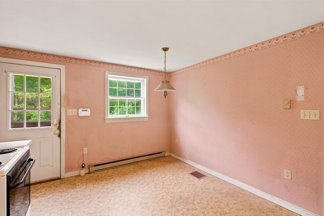 39 Old Center Harbor Road, Meredith, NH 03253