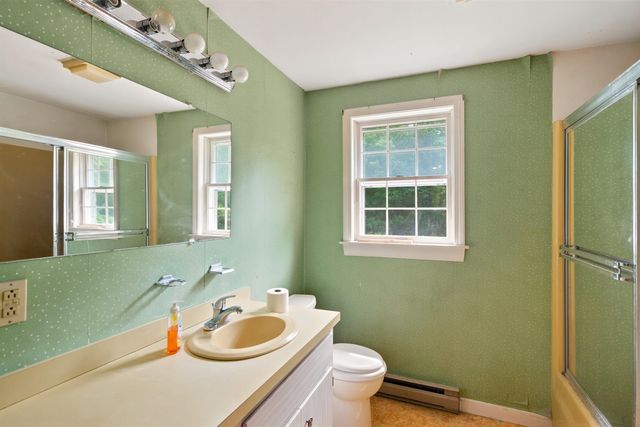 39 Old Center Harbor Road, Meredith, NH 03253