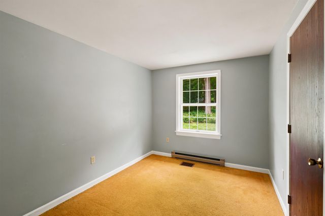 39 Old Center Harbor Road, Meredith, NH 03253