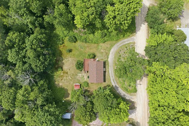 39 Old Center Harbor Road, Meredith, NH 03253